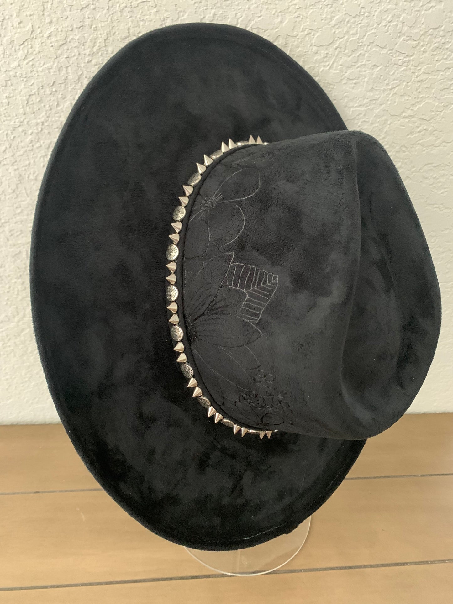 Floral Burned Hat - Black